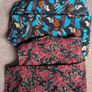 LuLaRoe Leggings Mix With Others In My Closet with Blue and Red Patterns